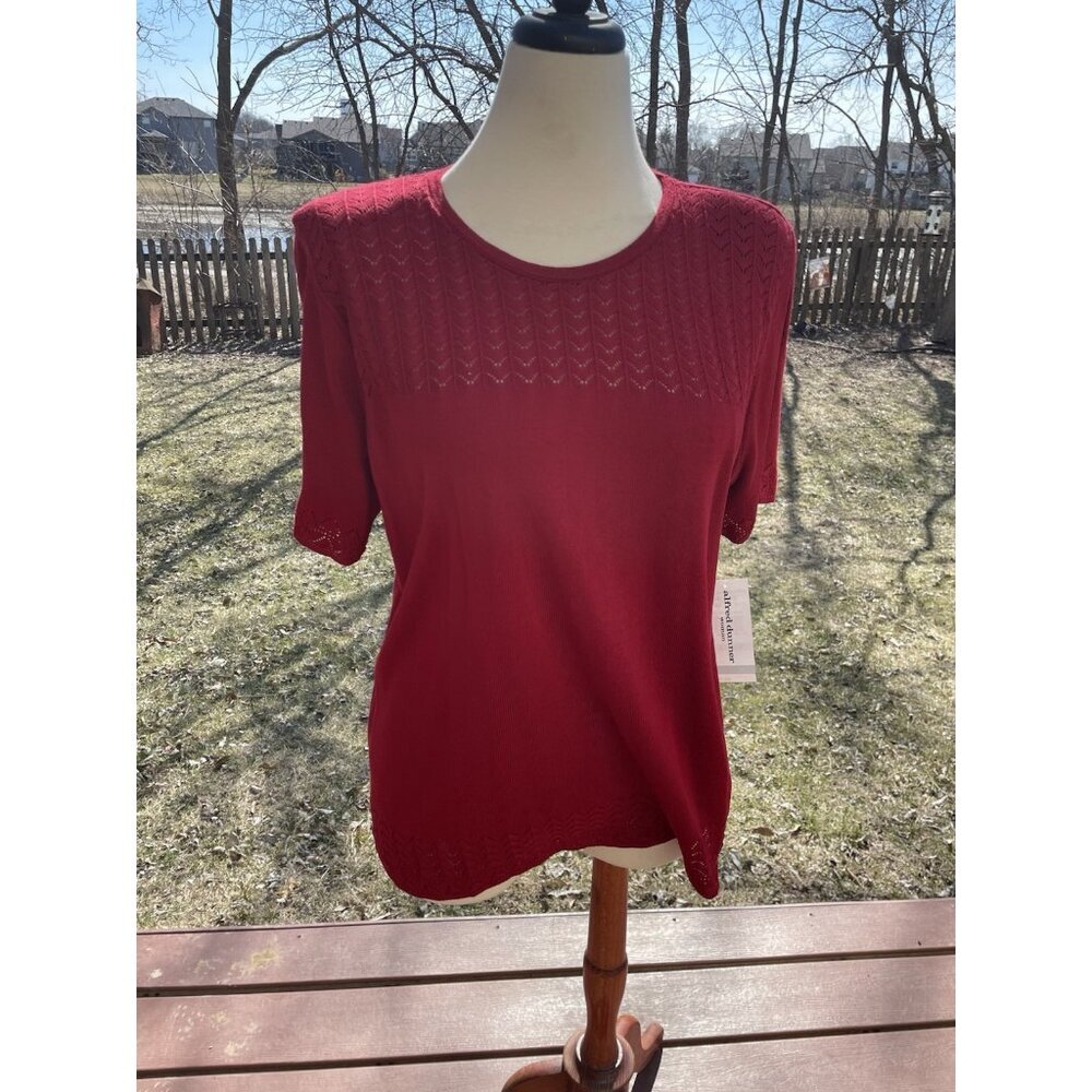Alfred Dunner Womens Red Knit Top 1X With Lace Accents & Short Sleeves